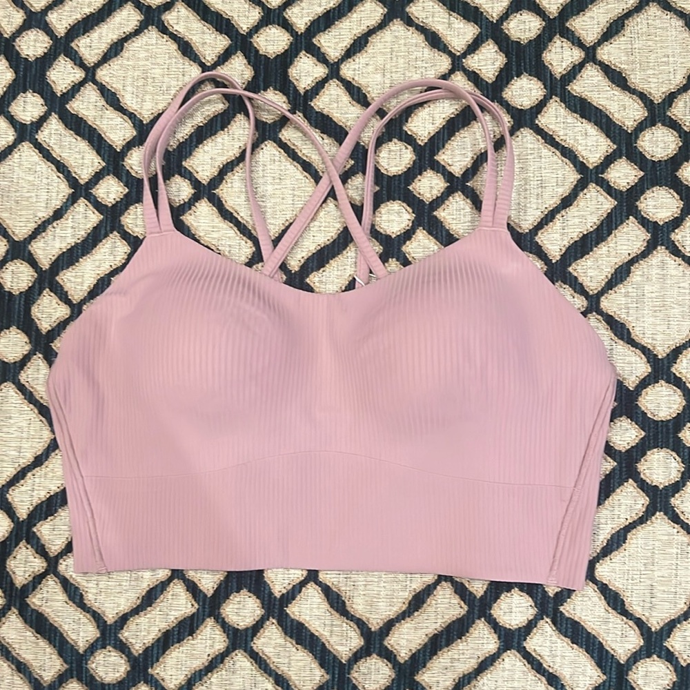 Lululemon sports bra